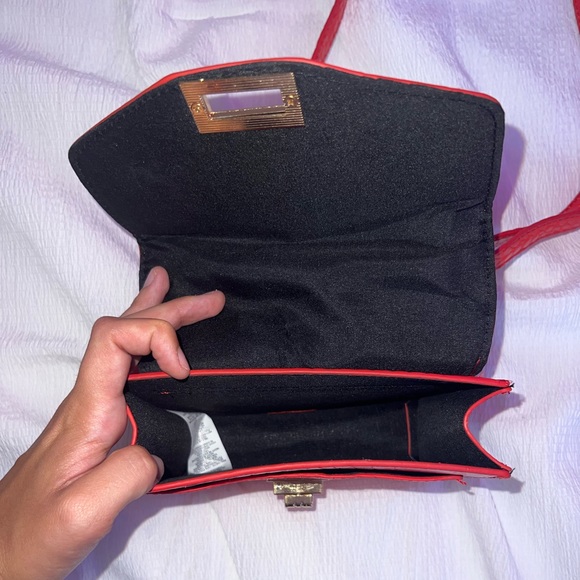 Red Croc Cross Body Bag - Picture 4 of 5